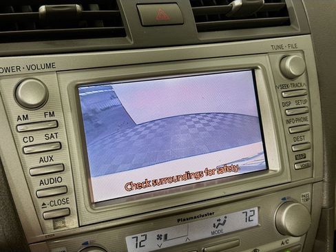Used 2010 Toyota Camry XLE FWD image 14