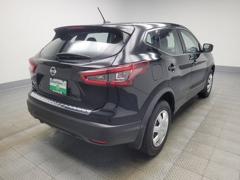 Used 2020 Nissan Rogue Sport S image 9