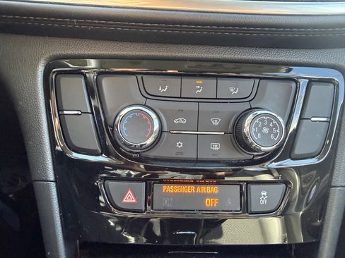 Used 2022 Buick Encore Preferred w/ Safety Package image 29