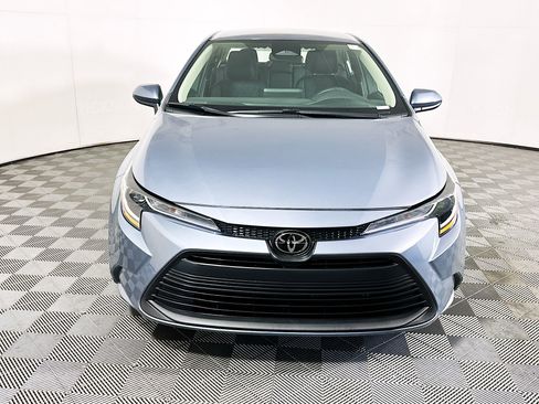 Used 2023 Toyota Corolla LE image 8