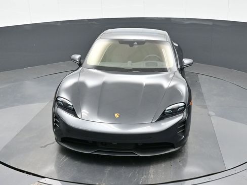 Certified 2023 Porsche Taycan GTS image 33