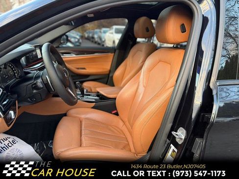 Used 2018 BMW 530e xDrive w/ M Sport Package 2 image 14