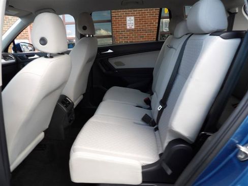 Used 2018 Volkswagen Tiguan S image 12