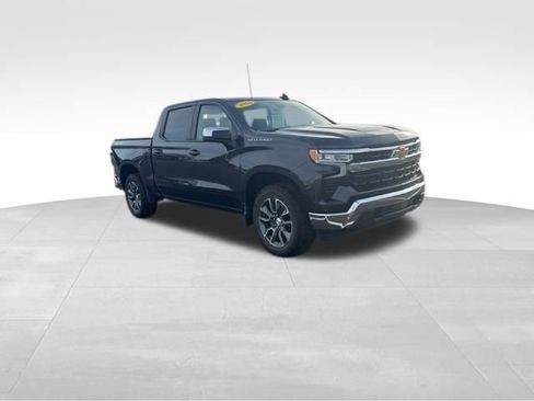 Used 2024 Chevrolet Silverado 1500 LT image 10