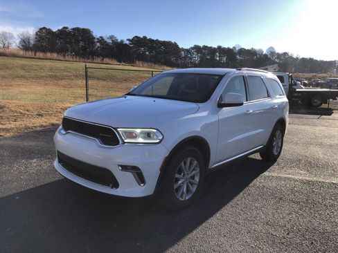 Used 2021 Dodge Durango SXT image 1