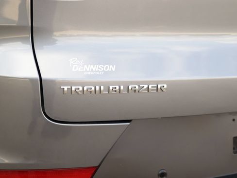 Used 2021 Chevrolet TrailBlazer LT w/ Convenience Package FWD image 31