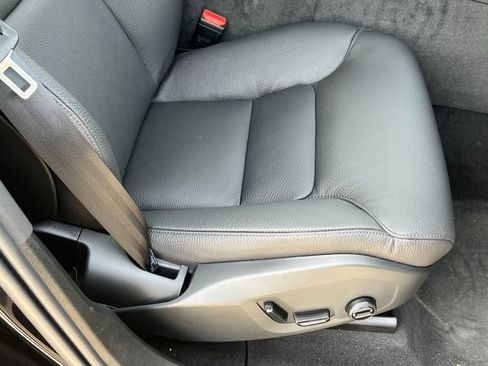 New 2025 Volvo XC60 B5 Plus w/ Protection Package Premier image 7