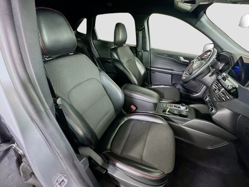 Used 2024 Ford Escape ST-Line FWD image 31
