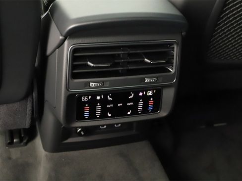 New 2026 Audi Q8 Premium Plus image 22