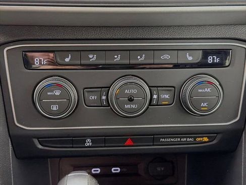 Used 2021 Volkswagen Atlas Cross Sport SE AWD/4WD image 16