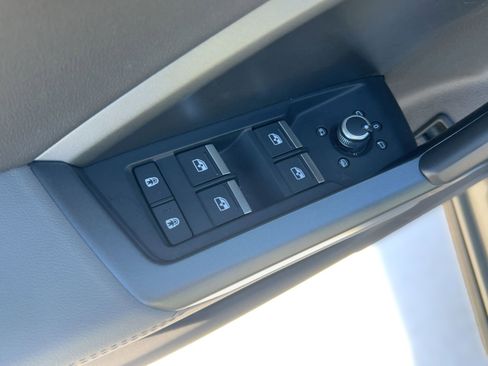 Used 2021 Audi Q3 2.0T Premium Plus image 21