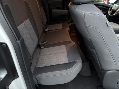 Used 2024 Nissan Titan SV w/ Accessory Utility Package image 15