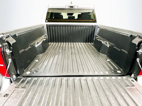 Used 2025 Toyota Tacoma TRD Off-Road image 26