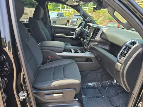 New 2026 RAM 1500 Express AWD/4WD image 25