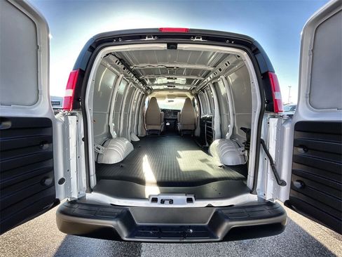 New 2025 Chevrolet Express 2500 Work Van image 24