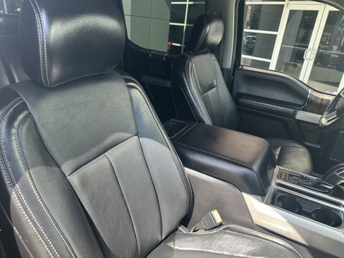 Used 2018 Ford F150 Lariat w/ Equipment Group 502A Luxury AWD/4WD image 38