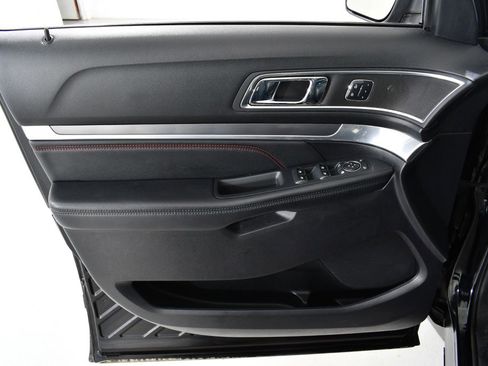 Used 2018 Ford Explorer Sport w/ Equipment Group 401A image 26