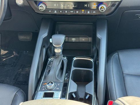 Used 2022 Kia Telluride LX image 14