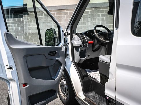 Used 2016 Ford Transit 350 XL RWD image 7