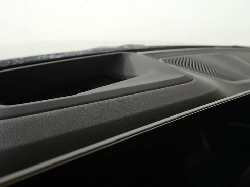 New 2026 BMW 330i Sedan w/ Premium Package image 19