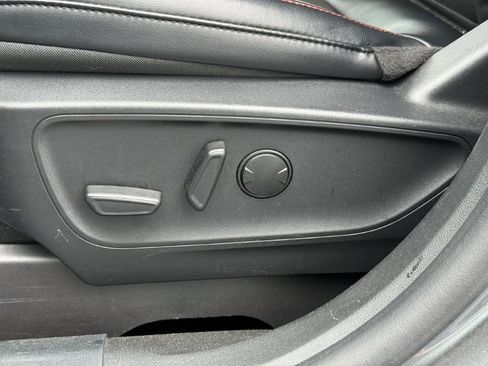 Used 2025 Ford Escape ST-Line AWD/4WD image 13