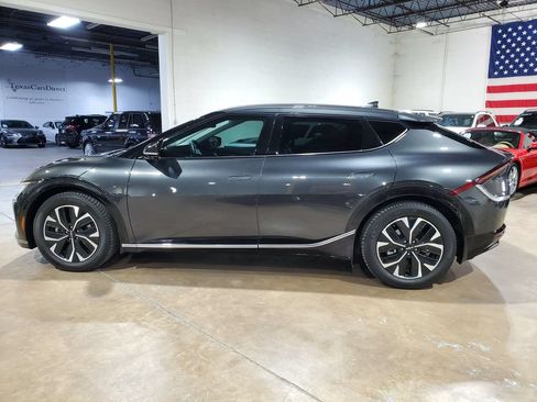 Used 2022 Kia EV6 Wind RWD image 13