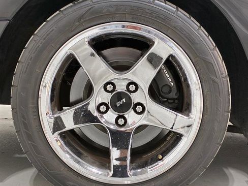 Used 2003 Ford Mustang Cobra image 12