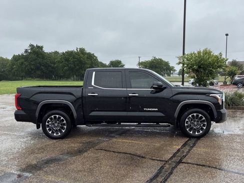 Used 2026 Toyota Tundra Limited AWD/4WD image 9