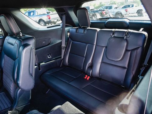 Used 2025 Ford Explorer ST-Line w/ Premium Package image 23