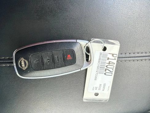 Used 2024 Nissan Sentra SV FWD image 39