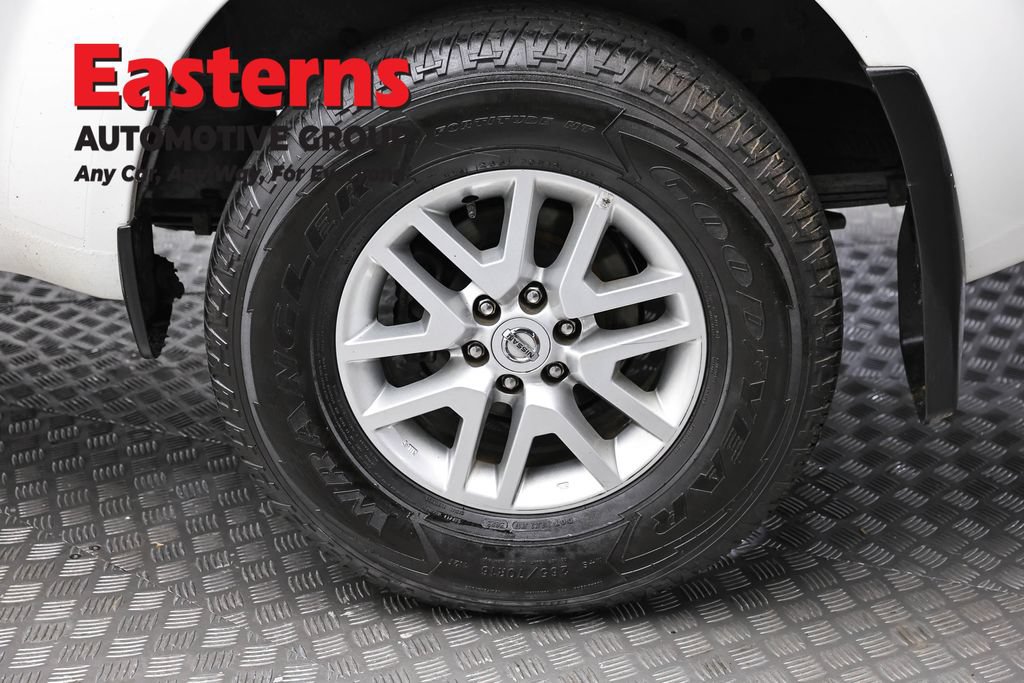 Used 2021 Nissan Frontier SV AWD/4WD image 9