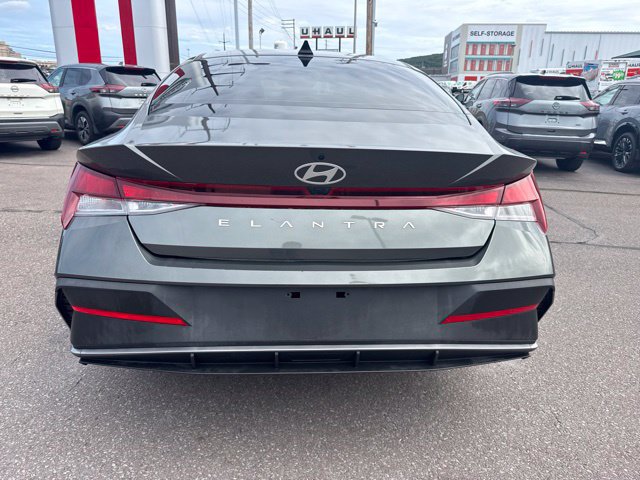 Used 2024 Hyundai Elantra SEL FWD image 6