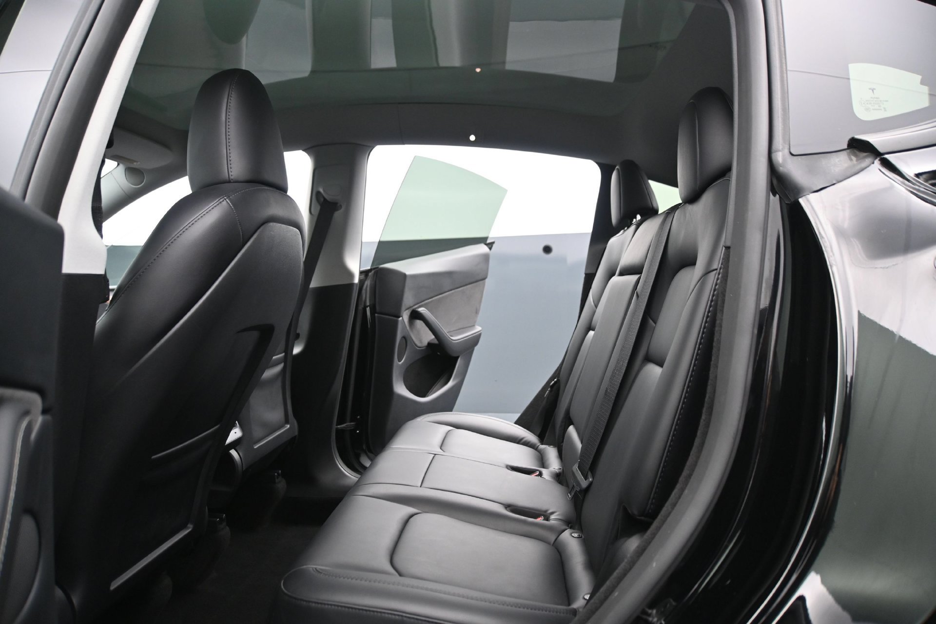 Used 2023 Tesla Model Y Long Range AWD/4WD image 17