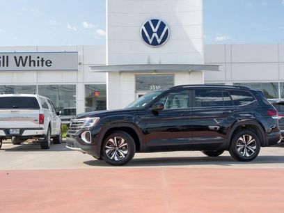 New 2026 Volkswagen Atlas SE