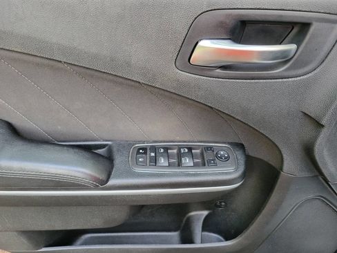 Used 2022 Dodge Charger SXT image 17