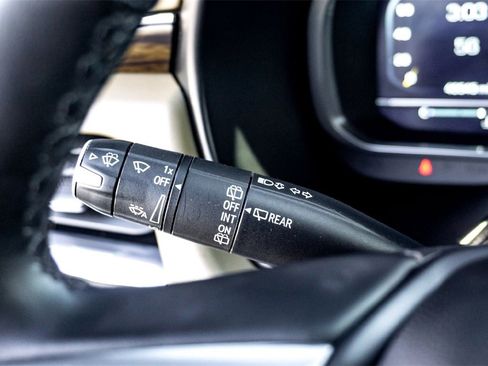 Used 2023 Chevrolet Tahoe Premier image 19