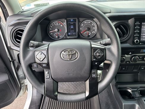 Used 2022 Toyota Tacoma SR AWD/4WD image 20