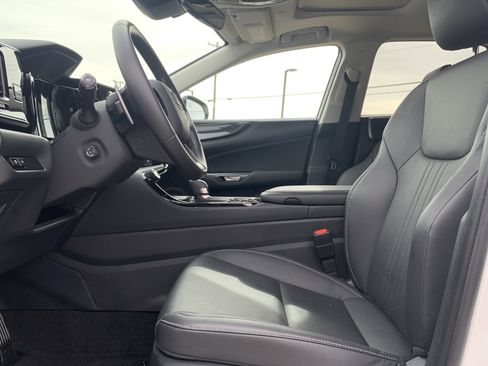 Certified 2025 Lexus NX 250 FWD w/ Towing Package (2000 Lbs) image 16