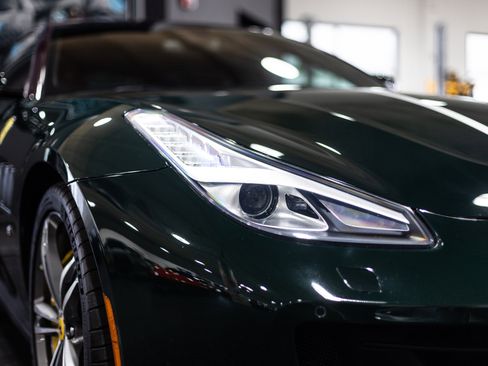 Used 2018 Ferrari GTC4Lusso image 25