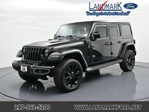 Used 2021 Jeep Wrangler Unlimited Sahara AWD/4WD image 1
