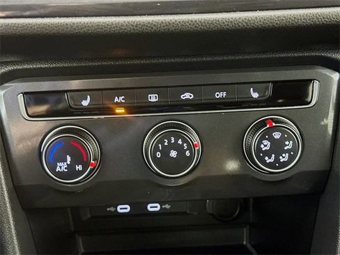 Used 2023 Volkswagen Tiguan S image 25