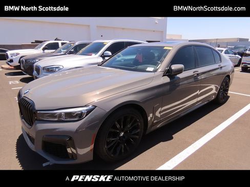 Used 2022 BMW 740i w/ M Sport Package RWD image 1