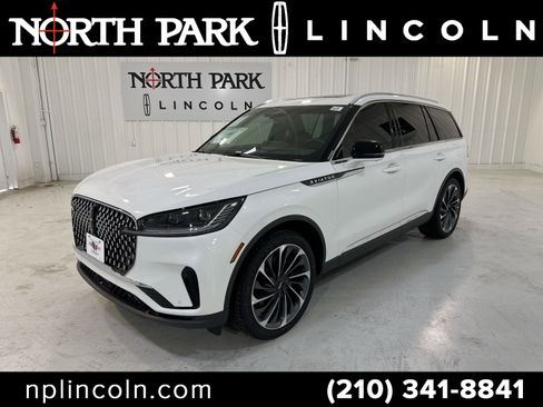 New 2025 Lincoln Aviator Reserve w/ Illumination Package image 1