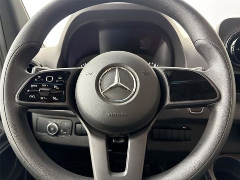 Used 2022 Mercedes-Benz Sprinter 3500 image 15