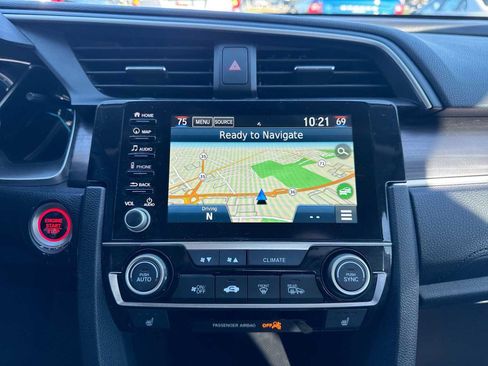 Used 2019 Honda Civic Touring image 28