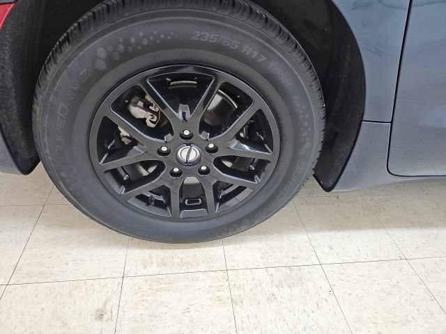 Used 2023 Chrysler Pacifica Touring-L FWD image 25