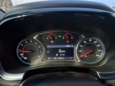 Used 2023 Chevrolet Traverse LT image 20