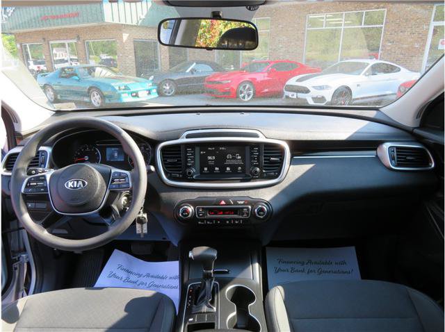 Used 2019 Kia Sorento FWD V6 image 6