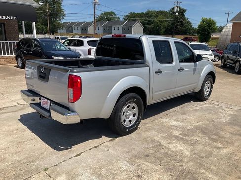 Used 2015 Nissan Frontier S RWD image 3