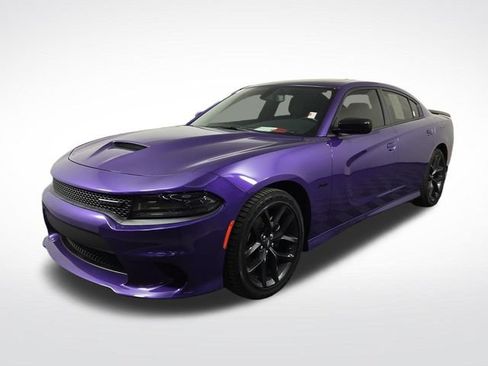 Used 2023 Dodge Charger R/T w/ Blacktop Package RWD image 2